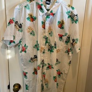 Mens XL Star Wars Hawaiian Print shirt